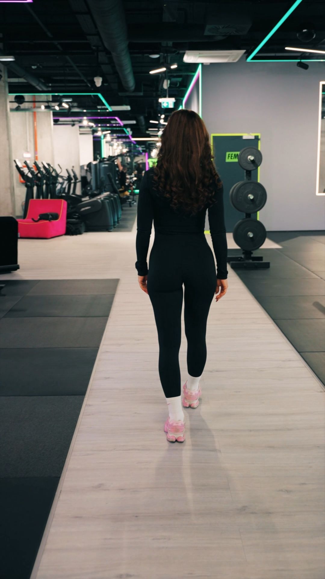 Trainer Micsa Olivia
